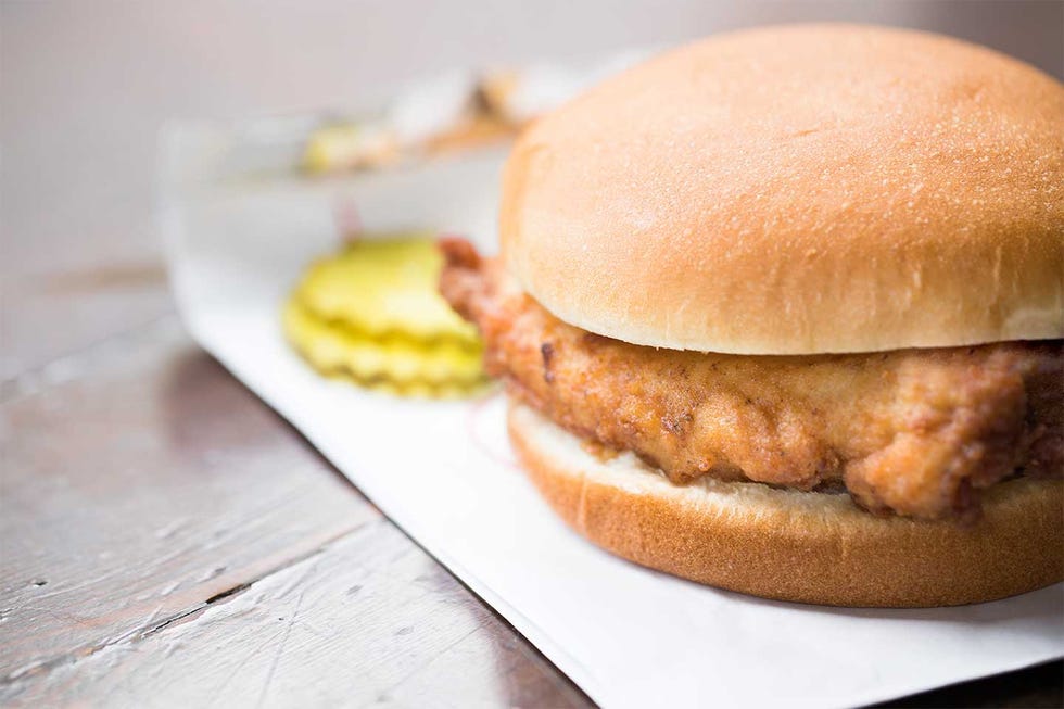 Food, Finger food, Sandwich, Ingredient, Cuisine, White, Dish, Baked goods, Bun, Hamburger, 