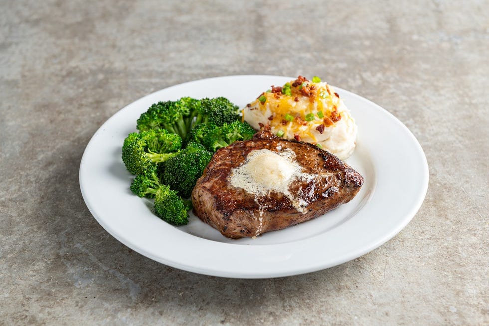 best keto restaurants  chili's keto steak dinner