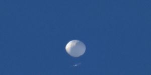 chinese spy balloon flying above charlotte