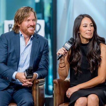 build presents chip  joanna gaines discussing their book "capital gaines smart things i learned doing stupid stuff"