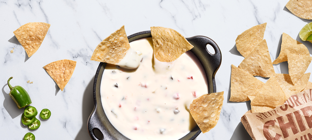 Food, Dish, Cuisine, Dip, Ingredient, Tortilla chip, Nachos, Cervelle de canut, Taramasalata, Cheese spread, 