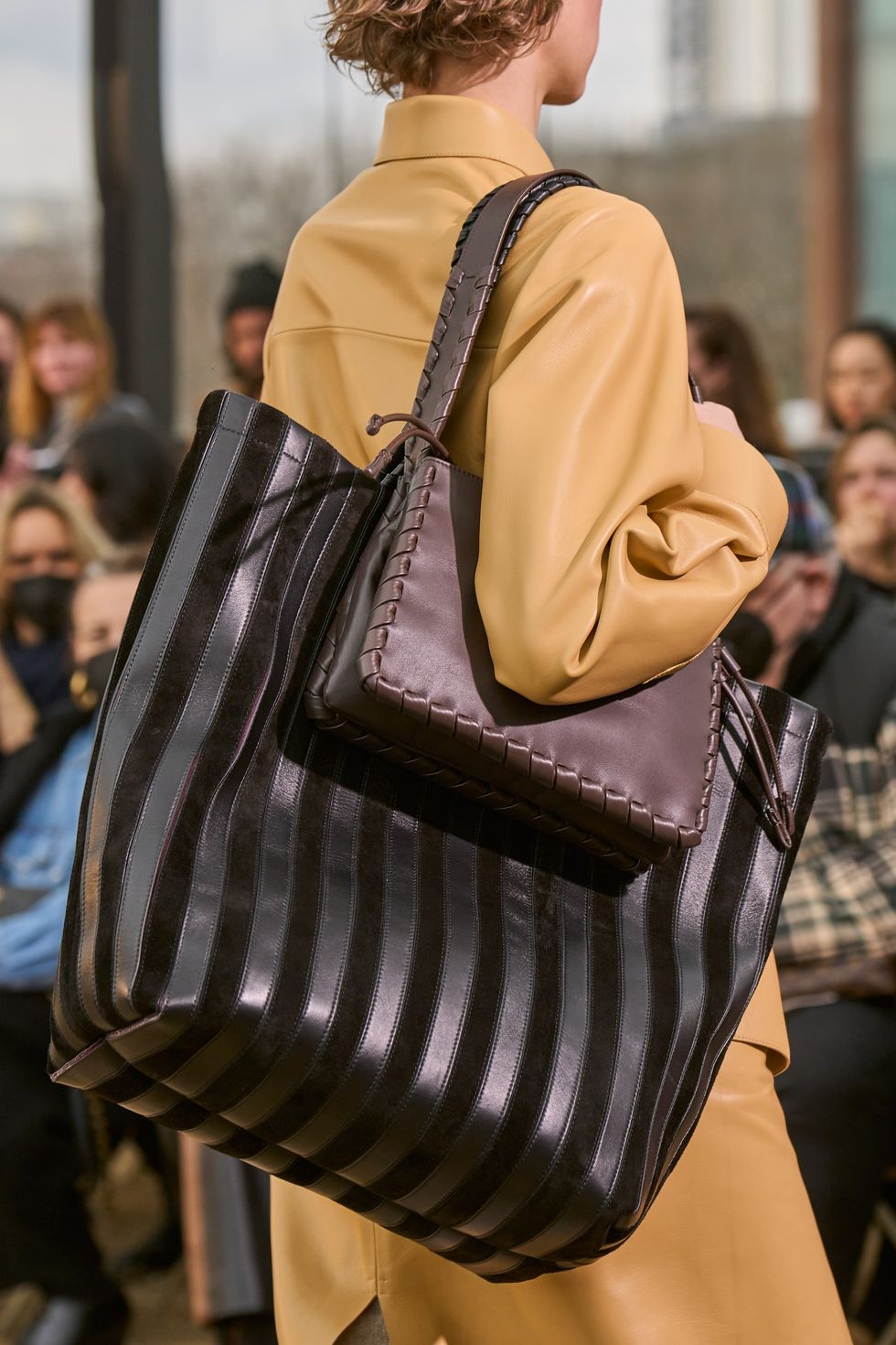 Handbag Trends for Fall 2022 - The Visual Aspect