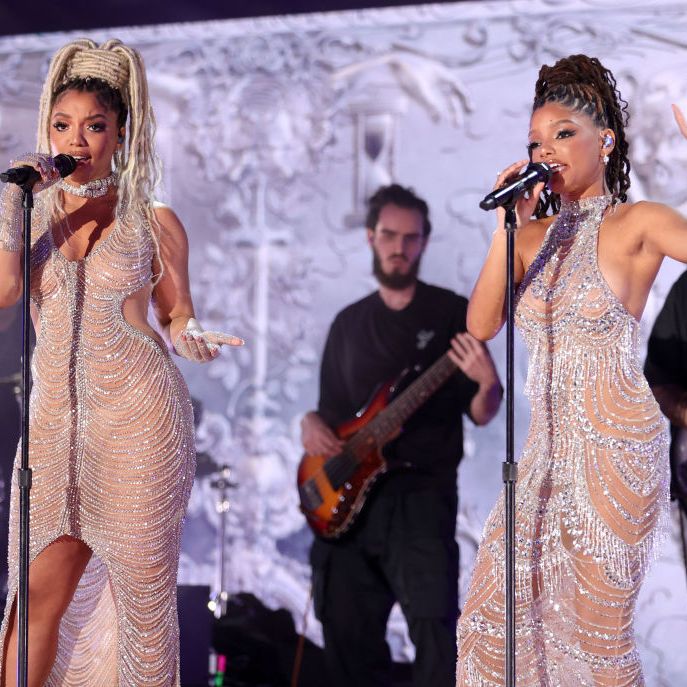 Chloe Bailey, Halle Bailey Are Toned Twins In Nude Dresses On IG