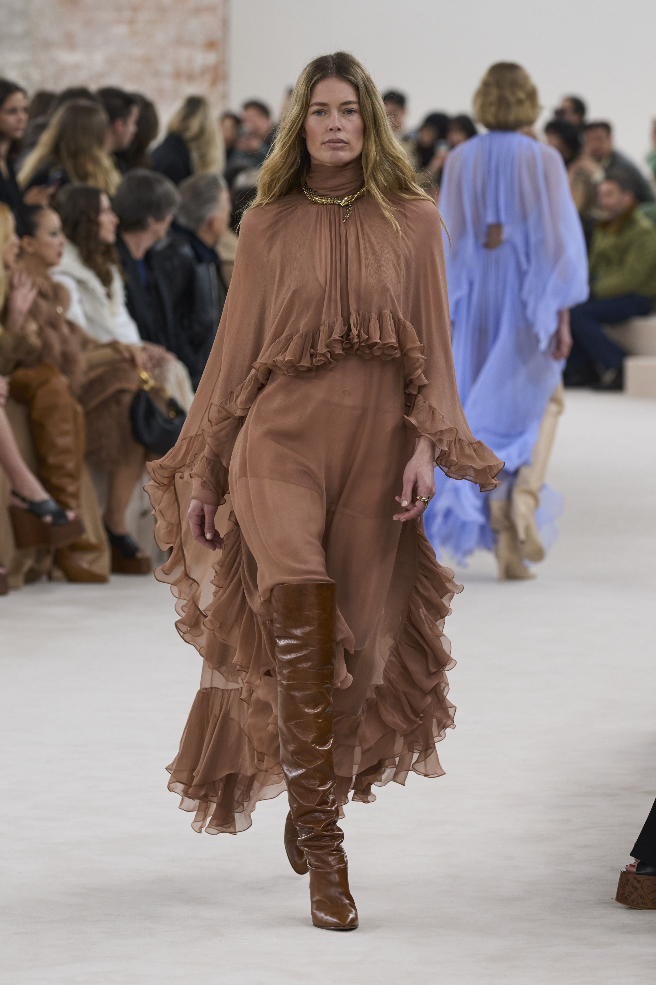 クロエ（CHLOÉ）2024-25秋冬コレクション | ファッション | ELLE