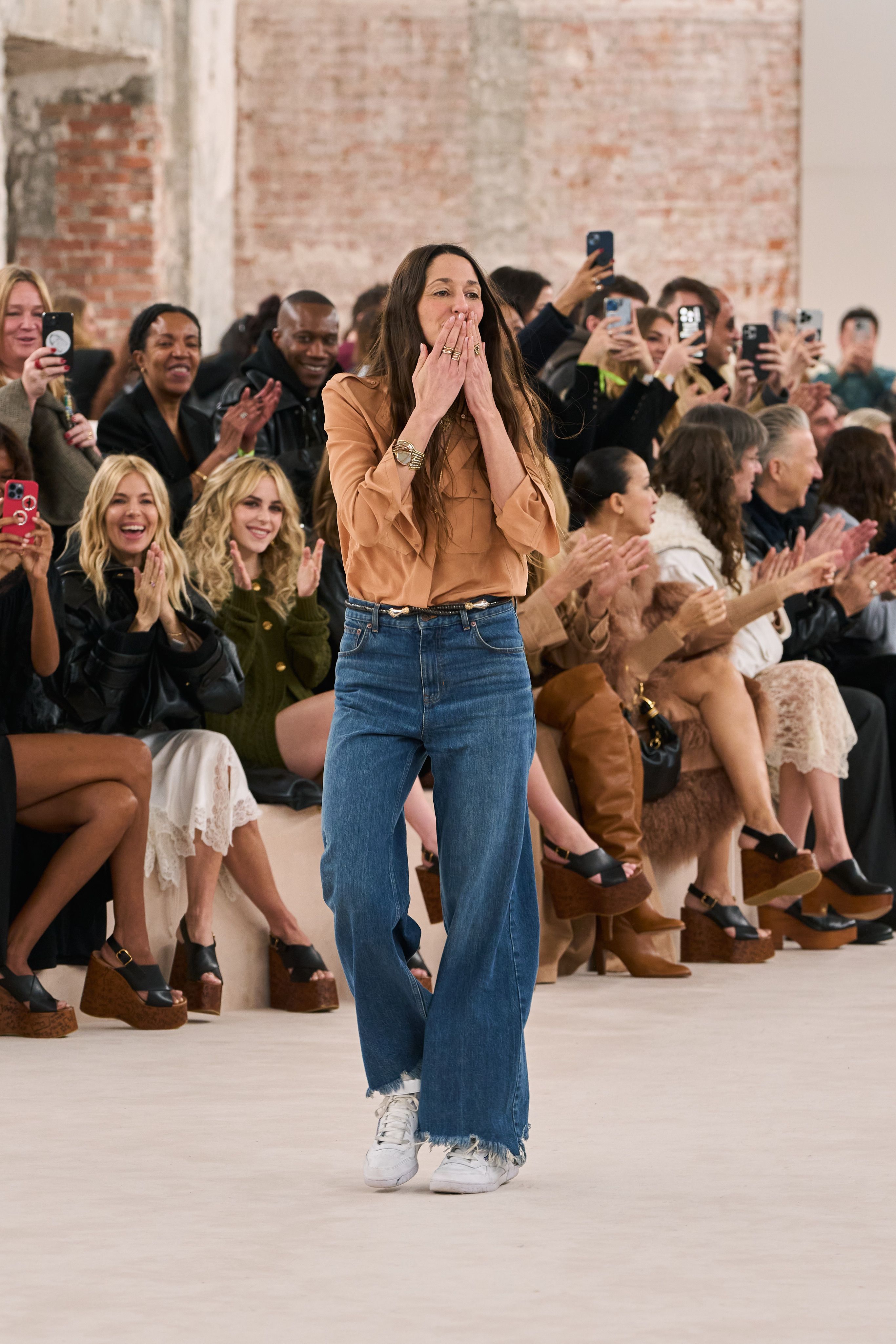 Chloé Winter 2024 Paris Fashion Week Review