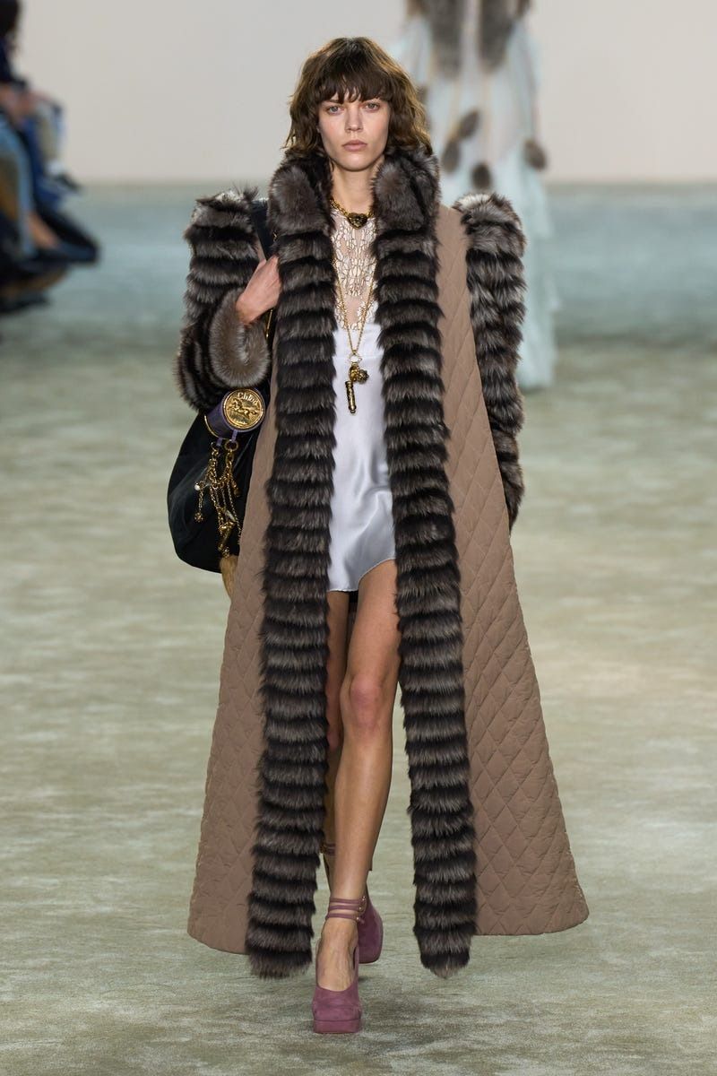クロエ（CHLOE）2025-26秋冬コレクション | ファッション | ELLE