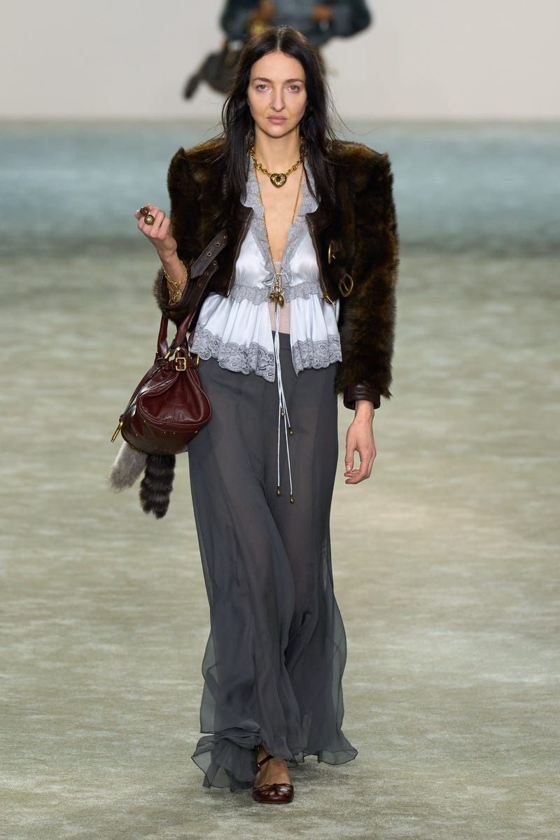 クロエ（CHLOE）2025-26秋冬コレクション | ファッション | ELLE