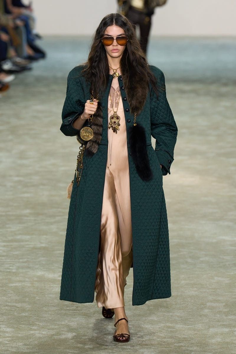 【Chloe】クロエ 2025-2026aw コート ブラック 1221x1441.jpg