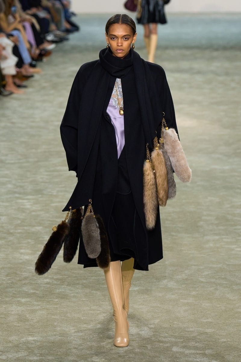 【Chloe】クロエ 2025-2026aw コート ブラック クロエ（CHLOE）2025-26秋冬コレクション | ファッション | ELLE