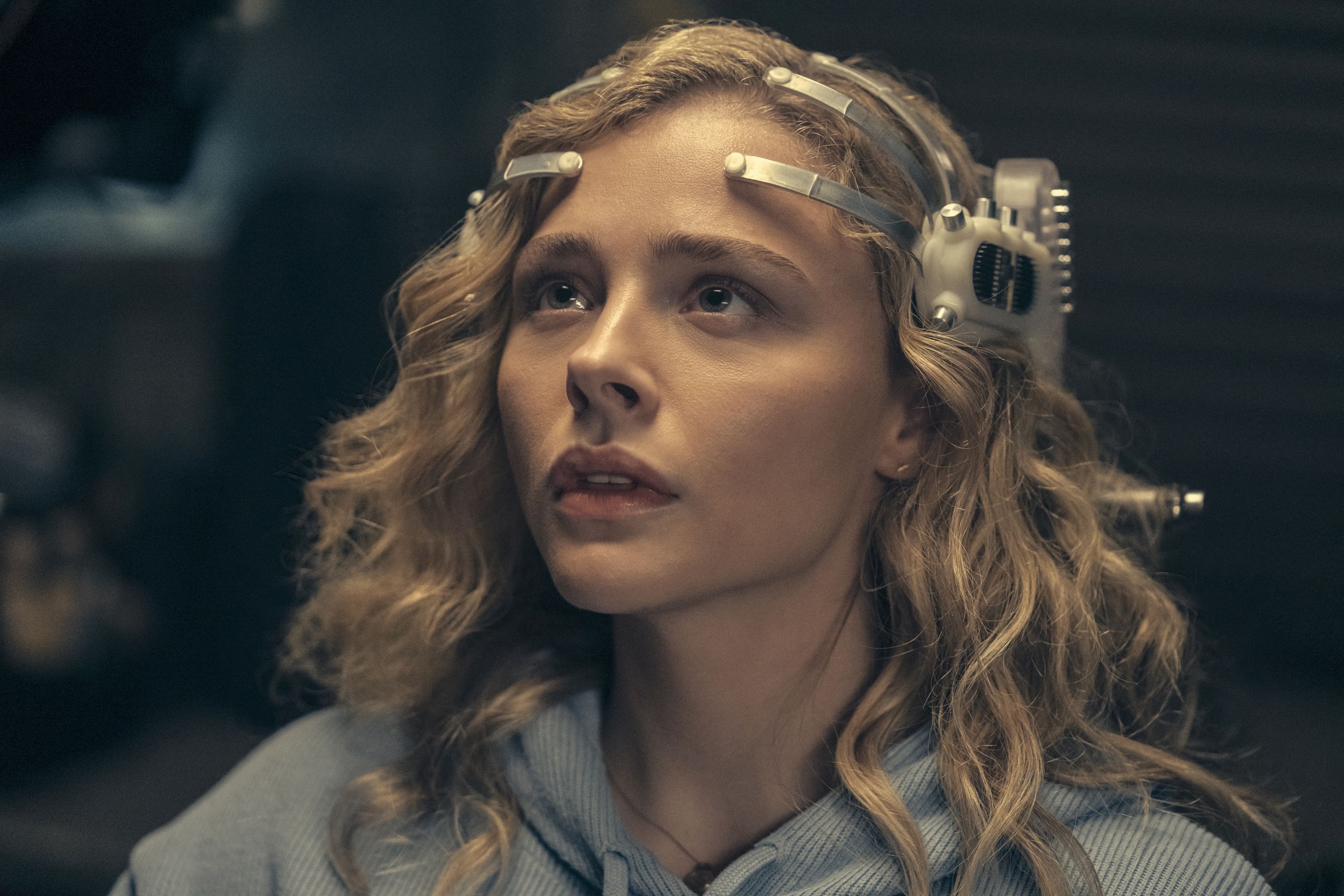 Kick-Ass' star Chloë Grace Moretz gets an education in adjusting