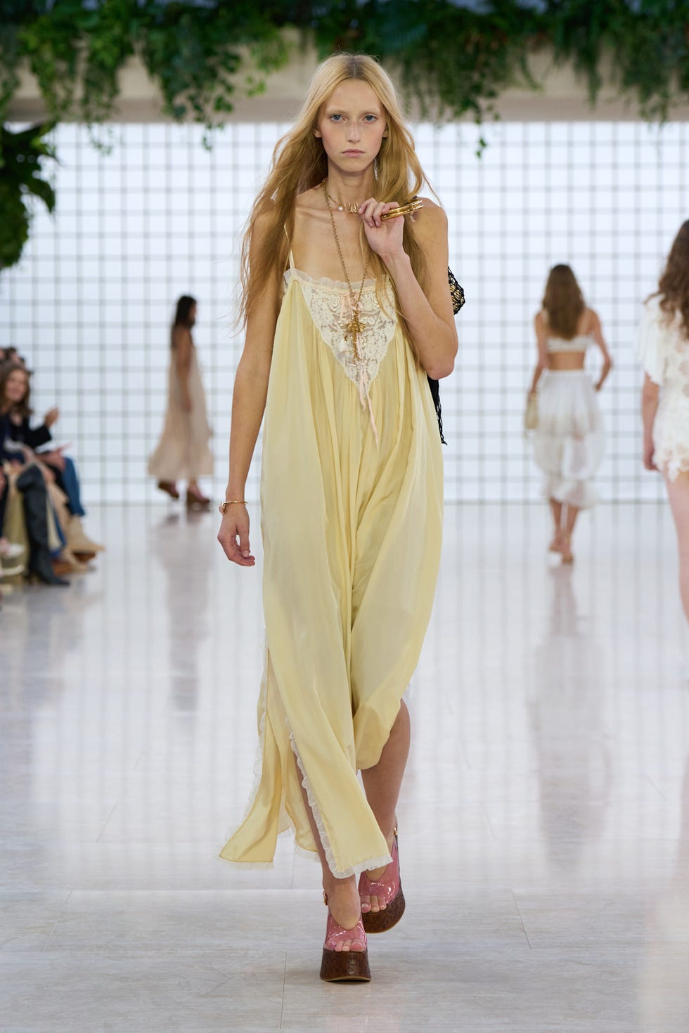 chloe spring summer 2025