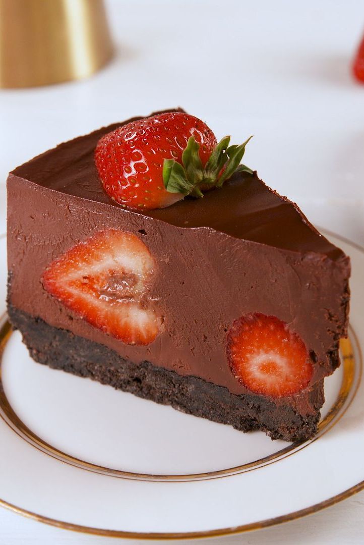 chocolate covered strawberry pie
