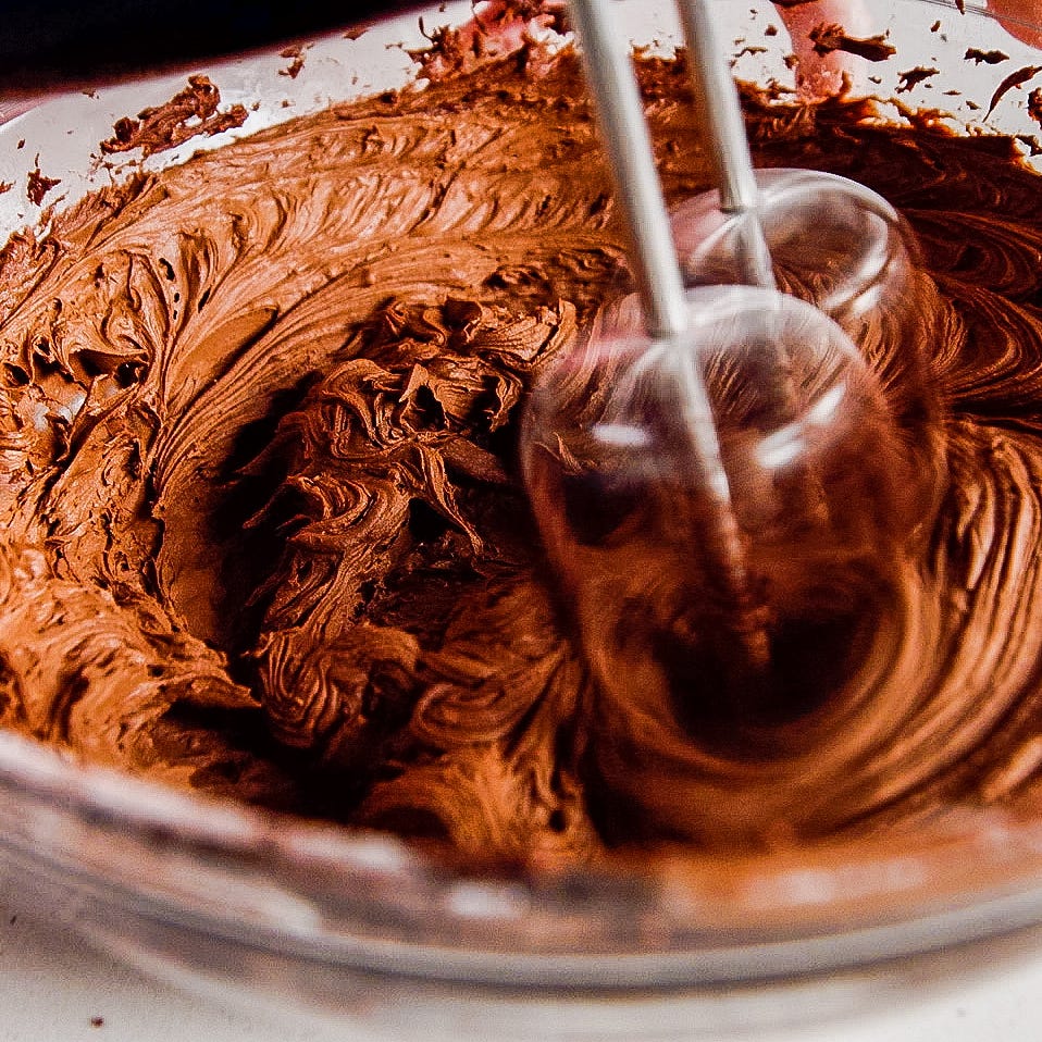 chocolate cake sbs