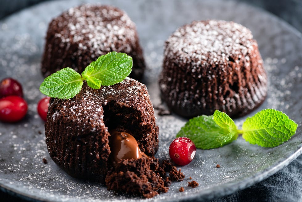 chocolate cakes with molten core