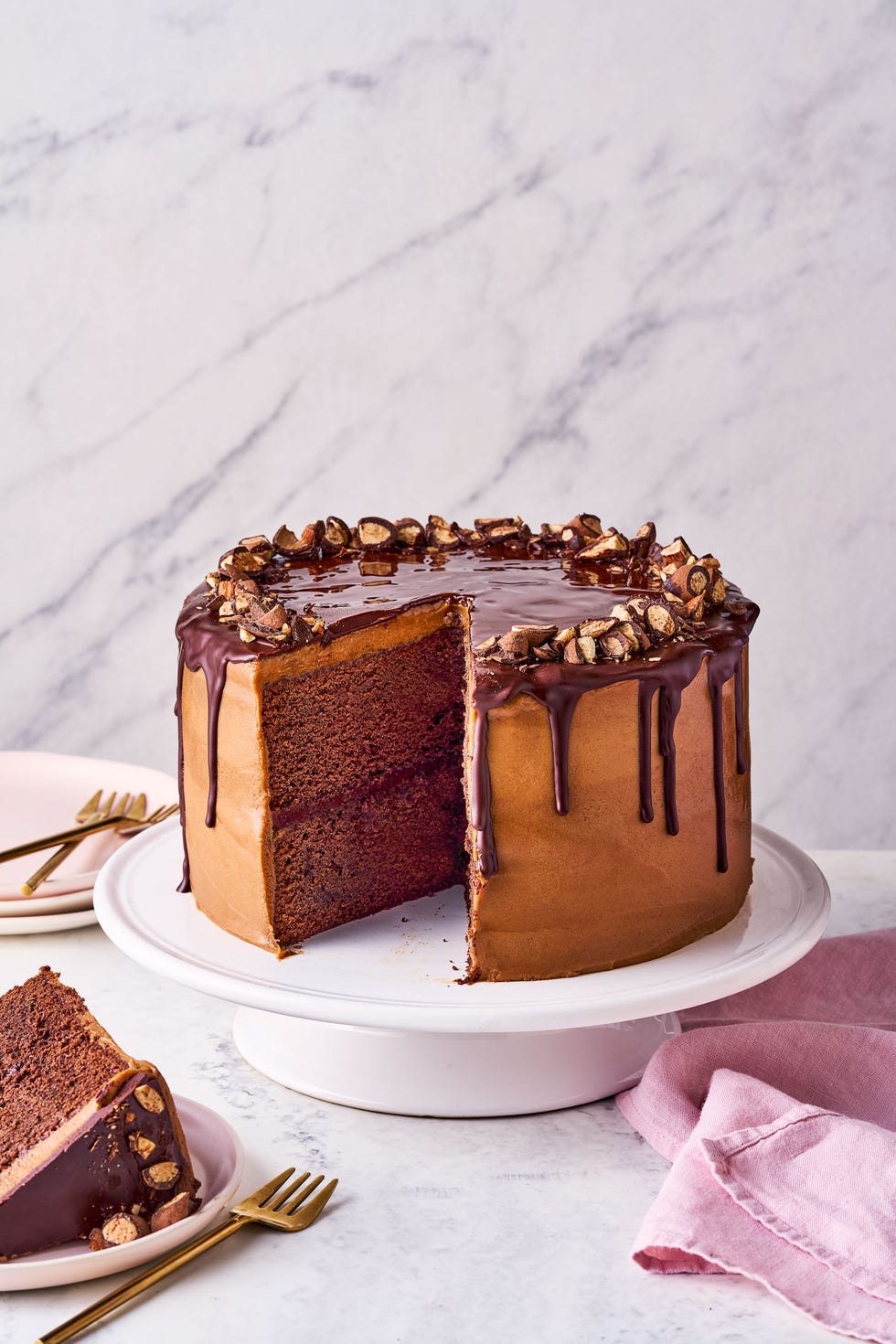 whipped caramel chocolate cake