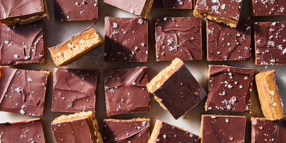 dessert bars with pretzels, coffee flavor, caramel, and chocolate