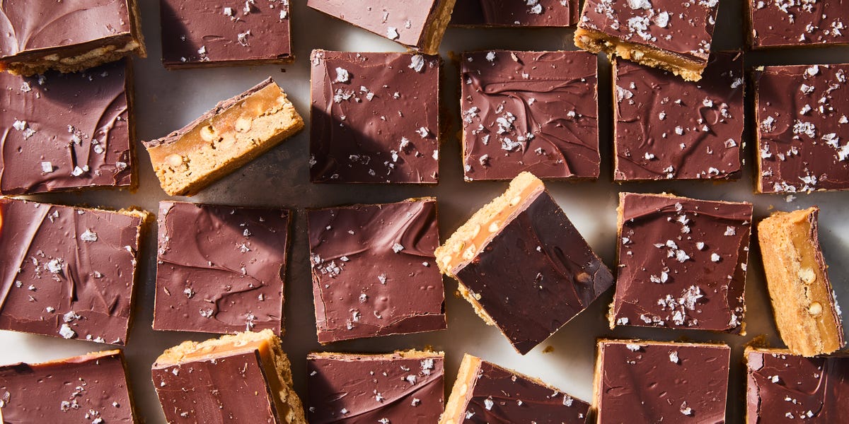 preview for Chocolate Caramel Coffee Pretzel Bars Are Perfectly Sweet & Salty