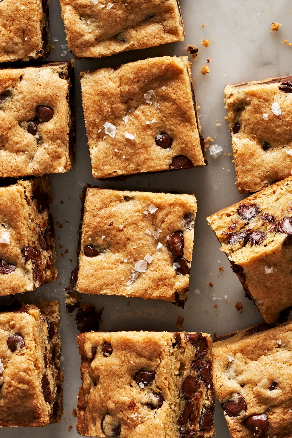 chocolate chip cookie bars