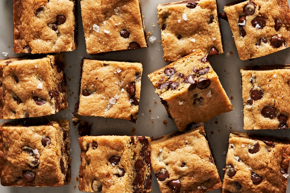 chocolate chip cookie bars