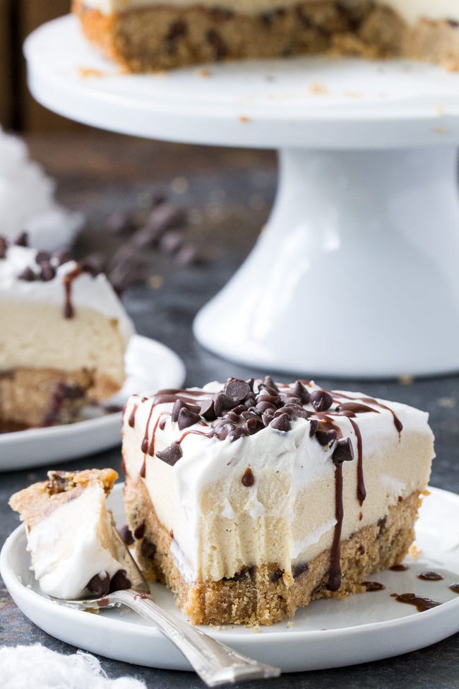 Dish, Food, Cuisine, Dessert, Frozen dessert, Ingredient, Cheesecake, Cake, Snack cake, Baked goods, 