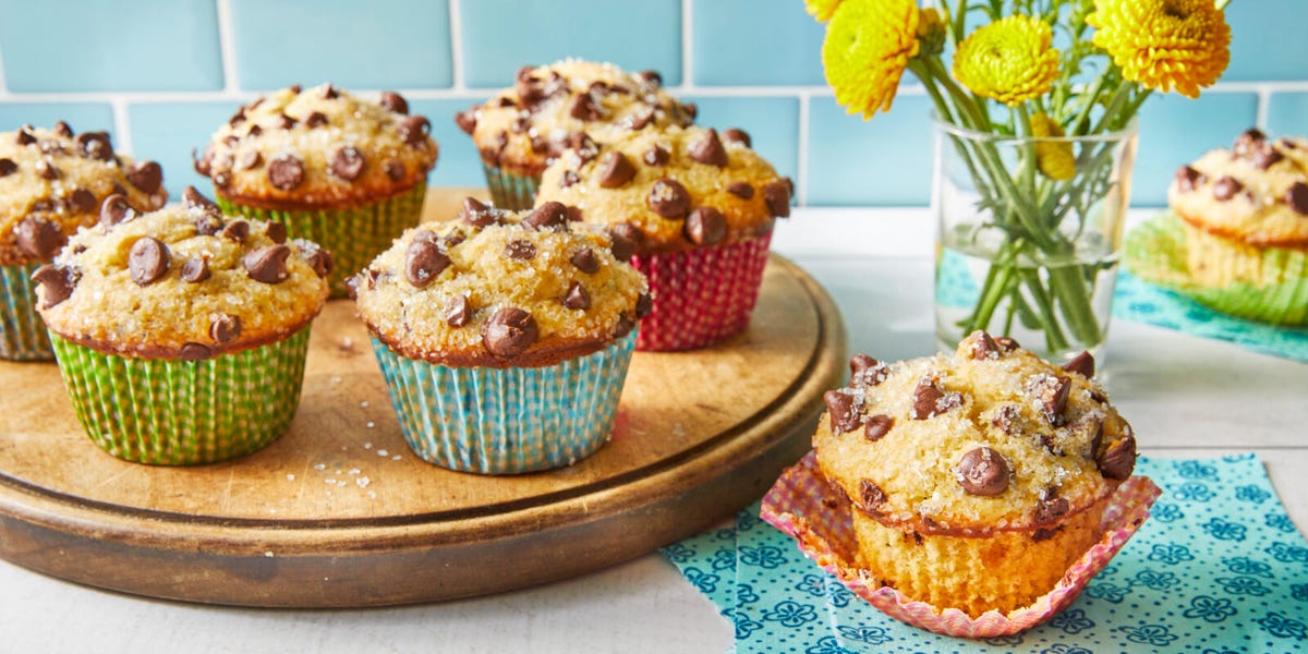 The best chocolate chip muffin recipe - Baking in the Penthouse