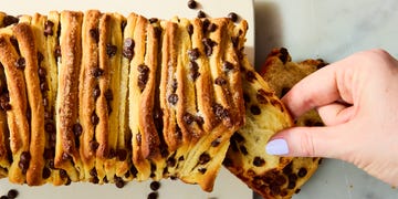 pull apart sweet bread with chocolate chips