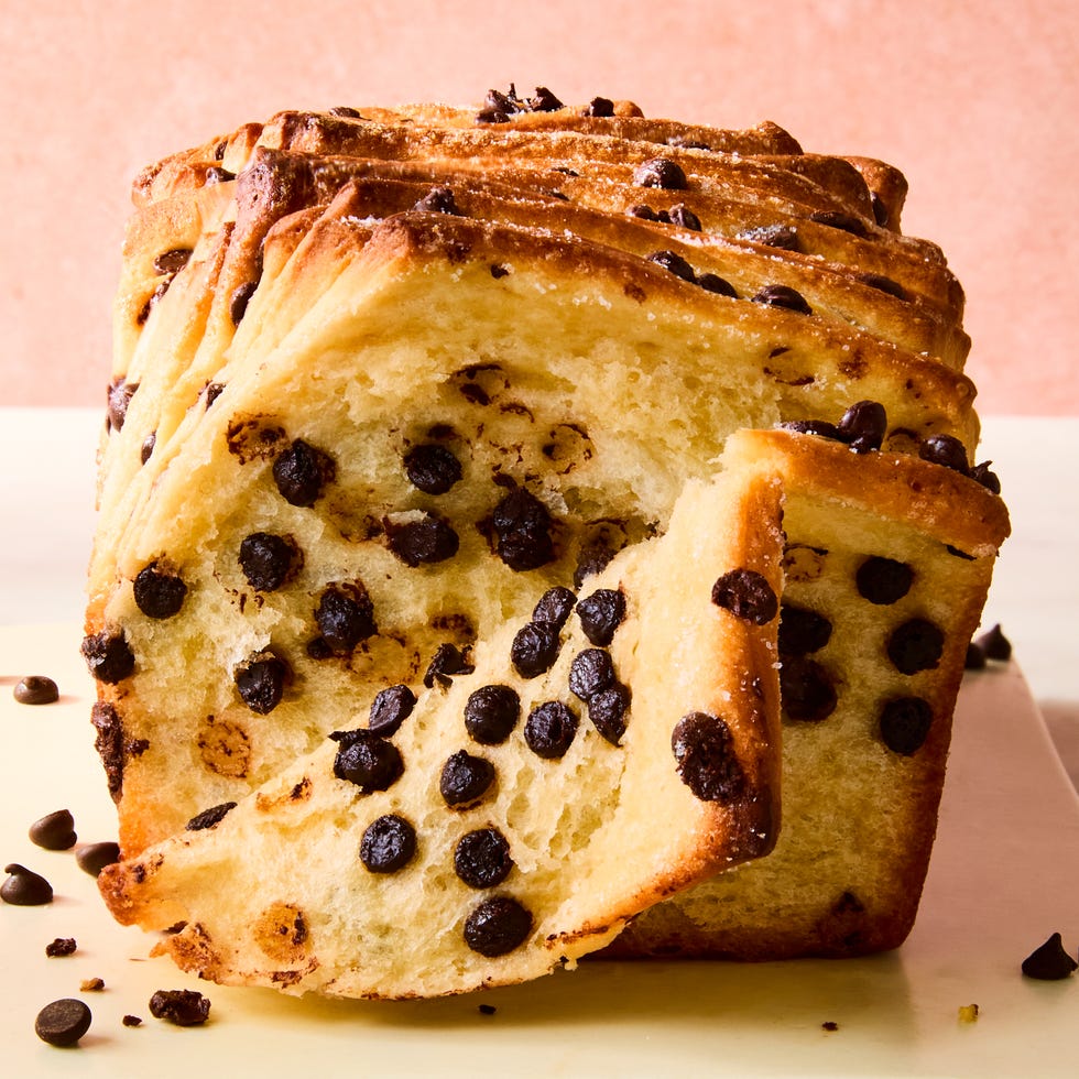 pull apart sweet bread with chocolate chips