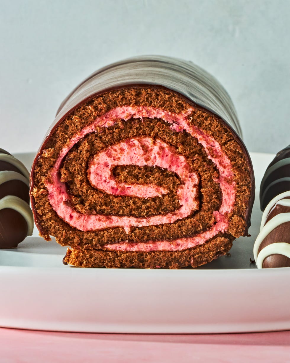 chocolate covered strawberry swiss roll cake