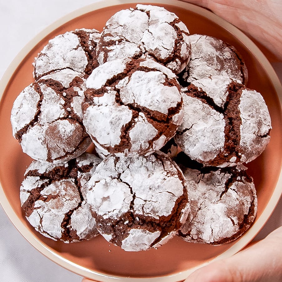 chocolate crinkle cookies stills