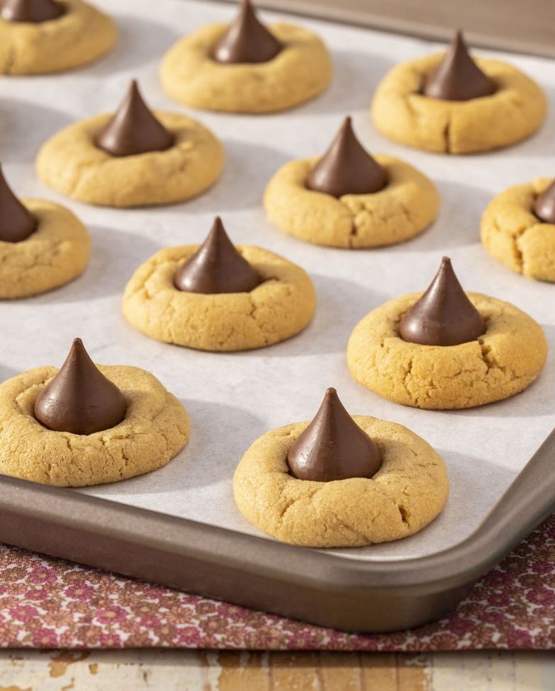 diy valentines day gifts peanut butter blossoms