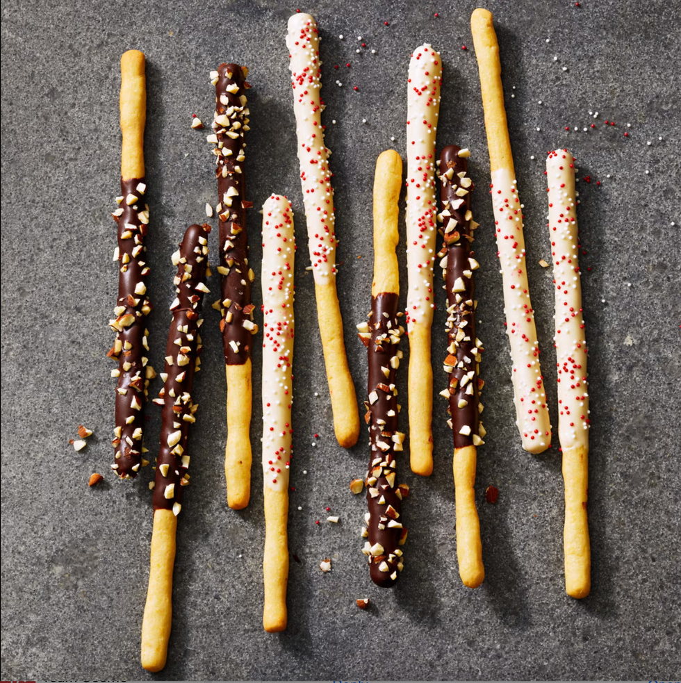 dark and white chocolate dipped cookie sticks
