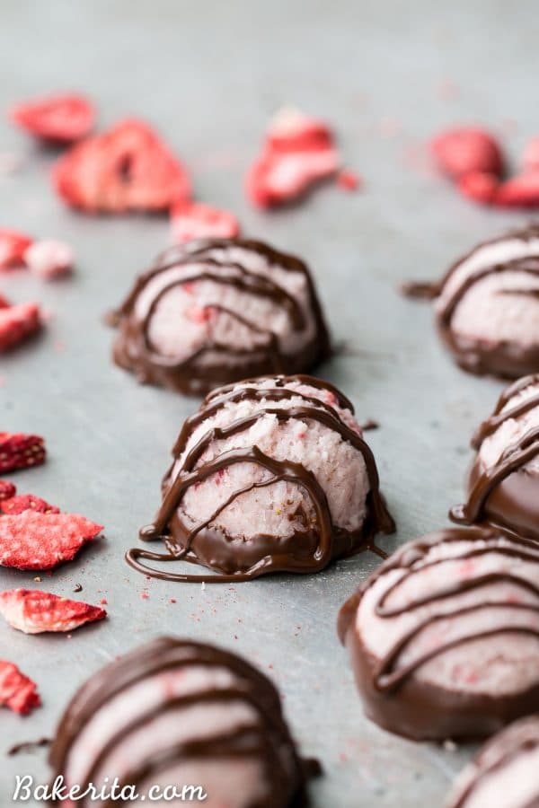 No-Bake Strawberry Macaroons