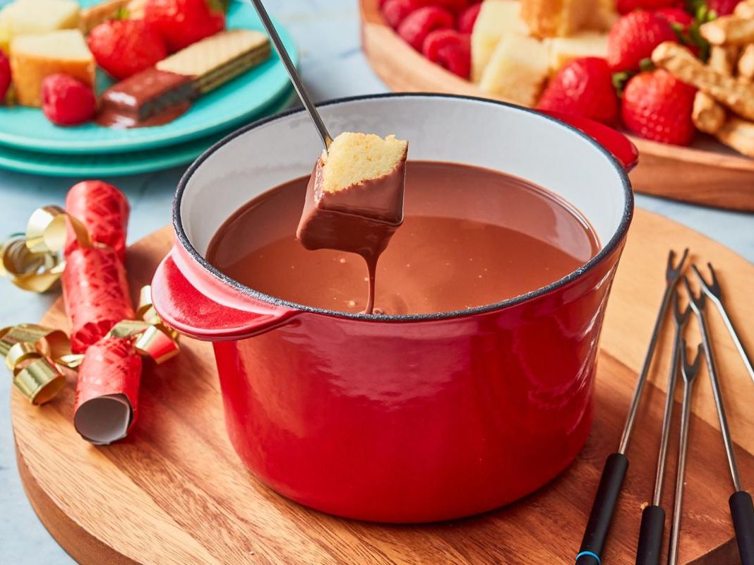 Easy Chocolate Fondue Recipe - How To Make Chocolate Fondue