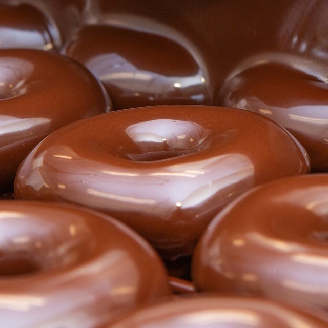Chocolate, Bonbon, Chocolate truffle, Food, Sweetness, Confectionery, Bossche bol, Caramel color, Praline, Cordial, 