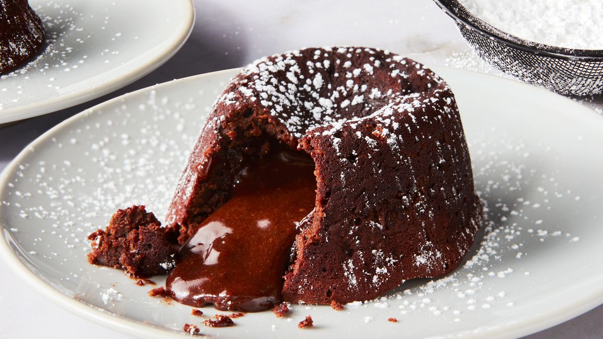 preview for If You Love Chili's Molten Lava Cake, Prepare To Freak Out Over This Easy Homemade Version