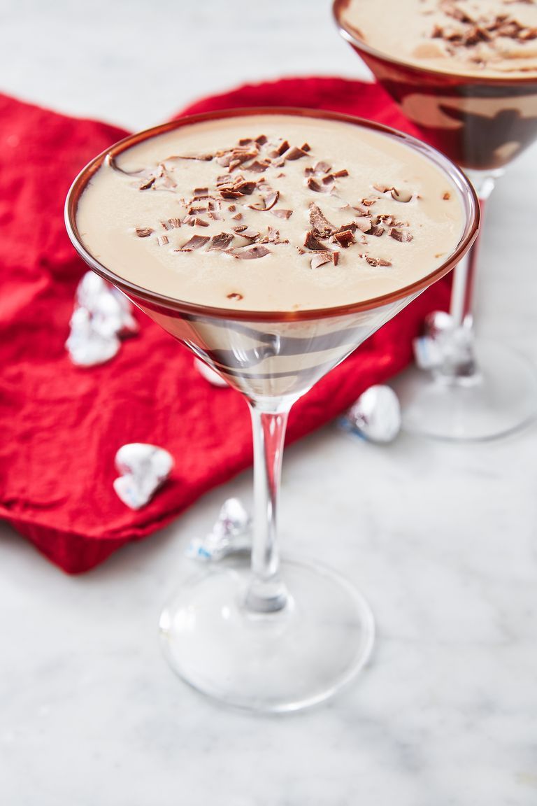 chocolate martini topped with chocolate shavings