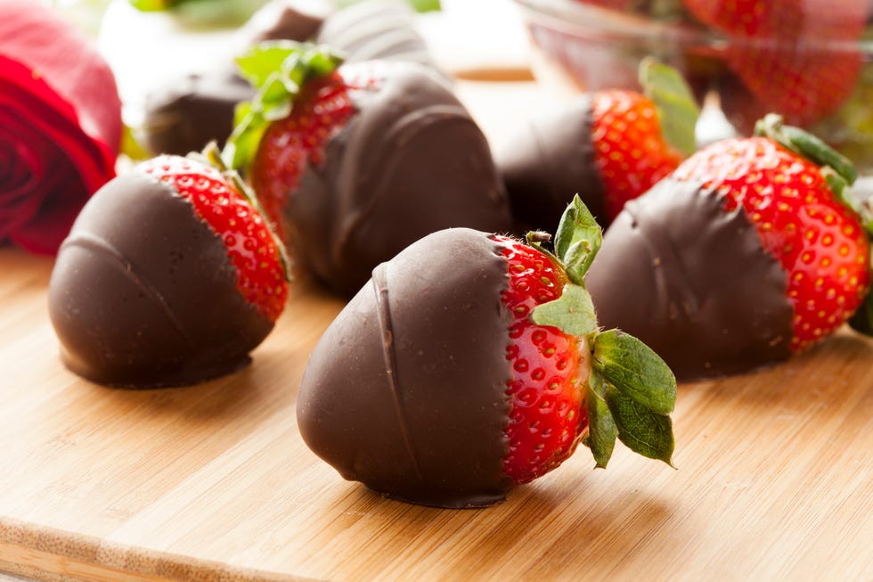 gourmet chocolate covered strawberries for valentines day