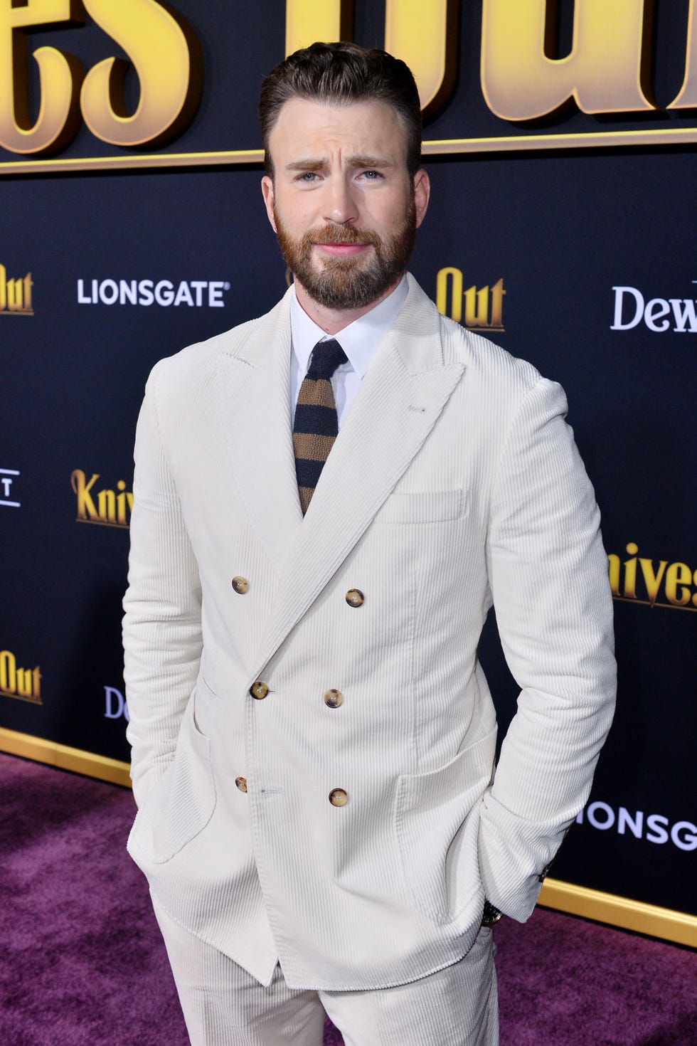 premiere of lionsgate's "knives out"   red carpet