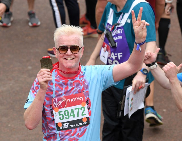 chris evans amsterdam marathon