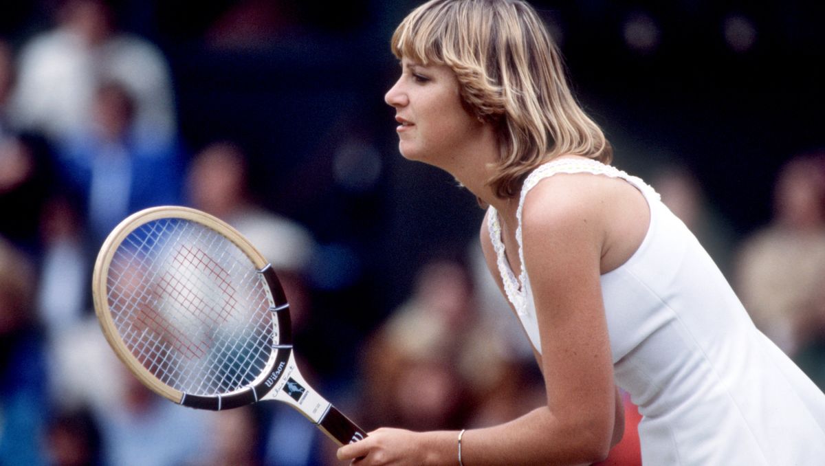 Tennis - Wimbledon Championships - Ladies' Singles - Final - Martina Navratilova v Chris Evert