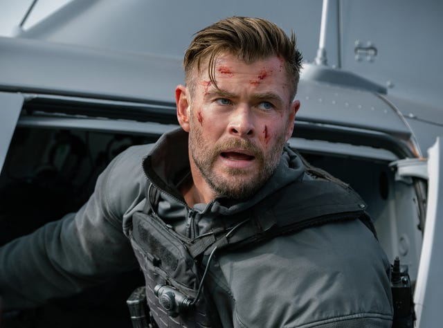 extraction 2 chris hemsworth as tyler rake in extraction 2 cr jasin bolandnetflix © 2023