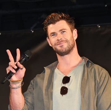 Chris Hemsworth tiene un gimnasio en su casa que puedes copiar chris hemsworth tiene un gimnasio en su casa que puedes copiar