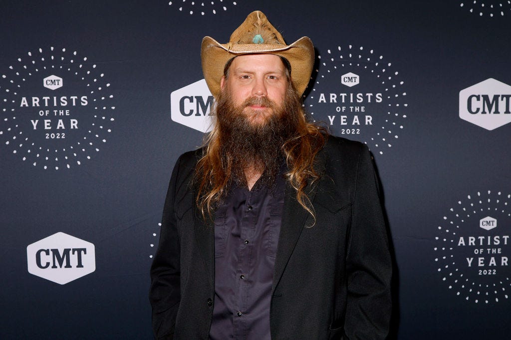 Chris Stapleton kicks off Super Bowl 2023 with country-style