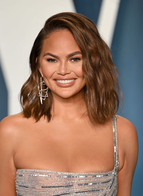 hairstyles for round face chrissy teigen