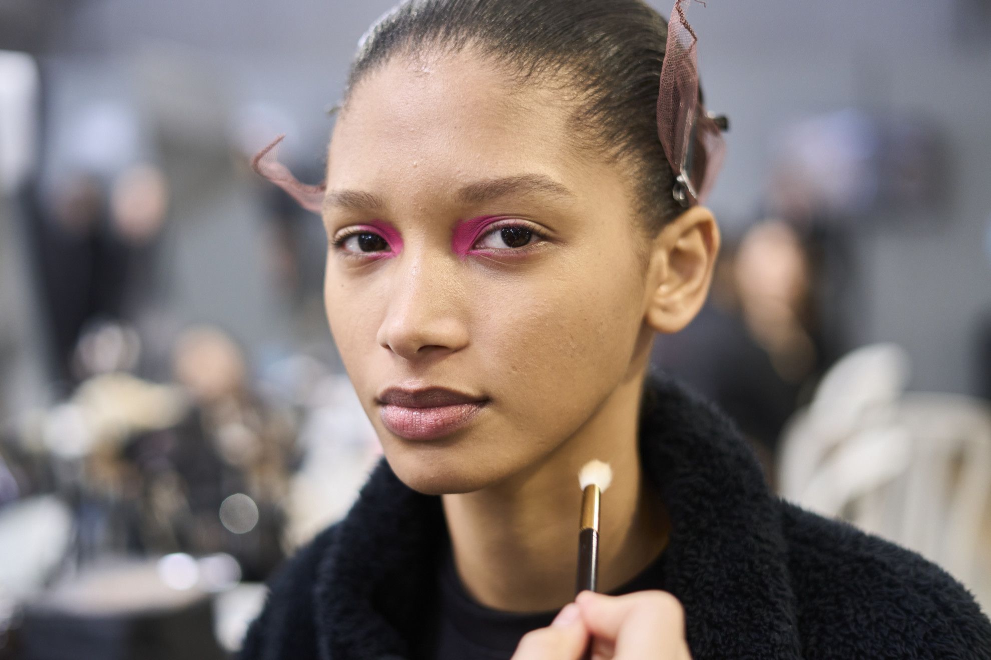 Christian Dior Fall Winter 2024 Ready to Wear Backstage Makeup Beauty Pink Eye Trend