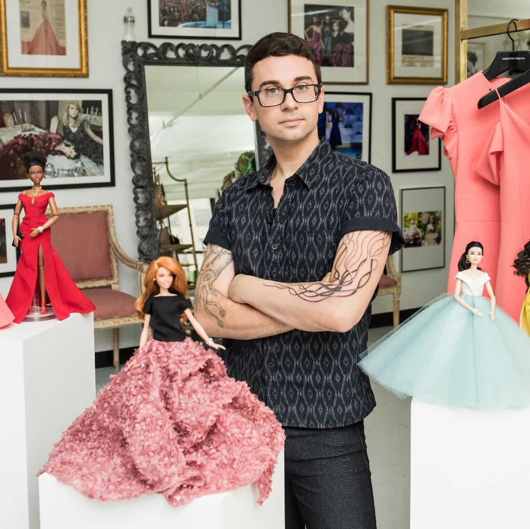 Le designer Christian Siriano imagine des vêtements pour Barbie - Le  Parisien