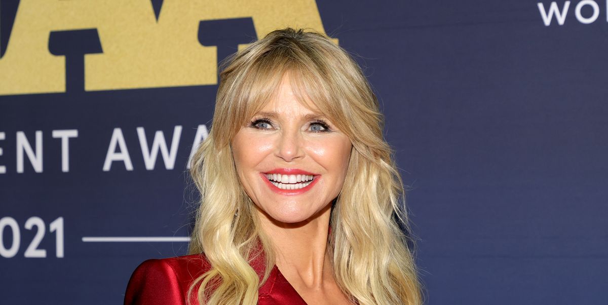 Christie Brinkley, 69, Shows Off Gray Hair and Fans Are Conflicted