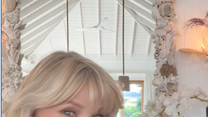 Christie Brinkley Free Homemade Sex Tape - Christie Brinkley Is Glowing in New Instagram Video
