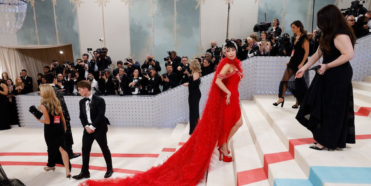 Karl Lagerfeld's Chanel Dresses on the Oscars Red Carpet – WWD