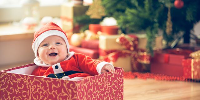 Qué regalar a un bebé por Navidad: 9 ideas de regalos originales y